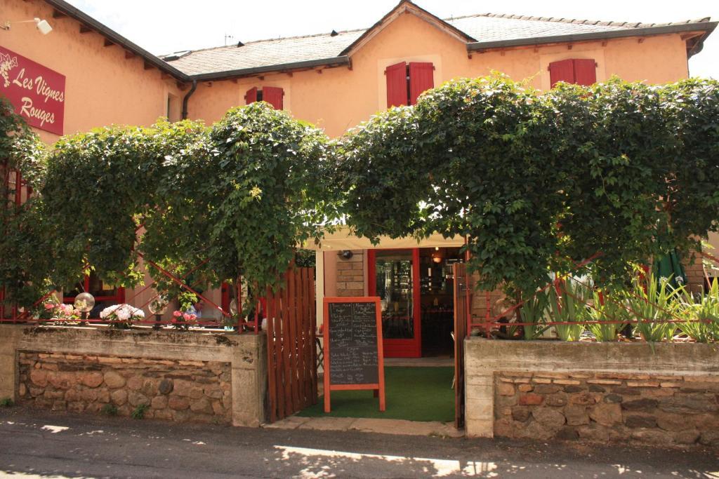 Hôtel Les Vignes Rouges Ispagnac Exterior foto